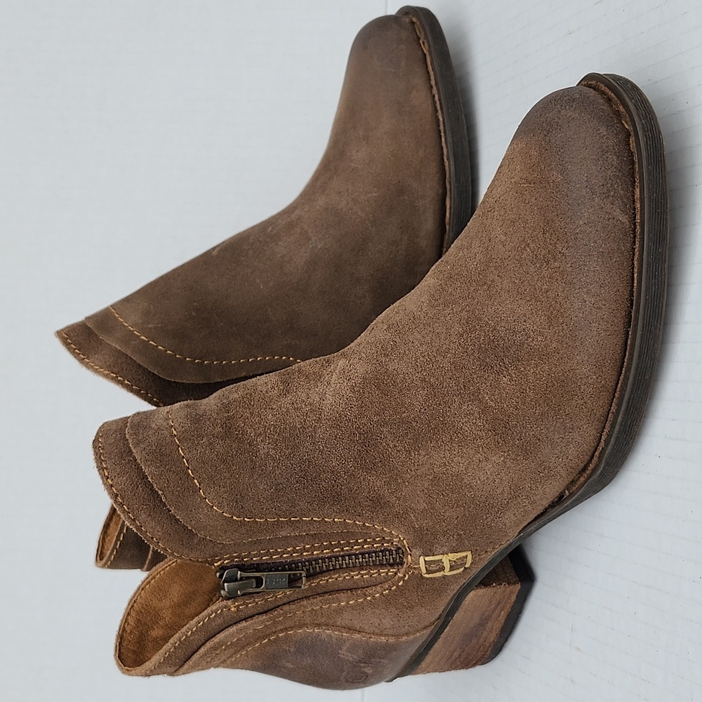 BORN MALTA ll SUEDE ANKLE BOOT - Picture 13 of 13